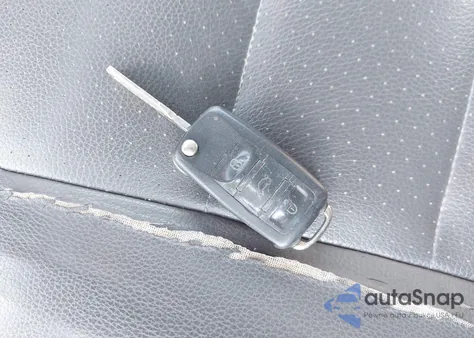 2006 Volkswagen Touareg V6 from USA, damaged, VIN WVGZG77L46D009826